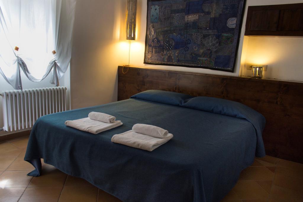 Dimora Dei Giganti Bed and Breakfast Napoli Værelse billede
