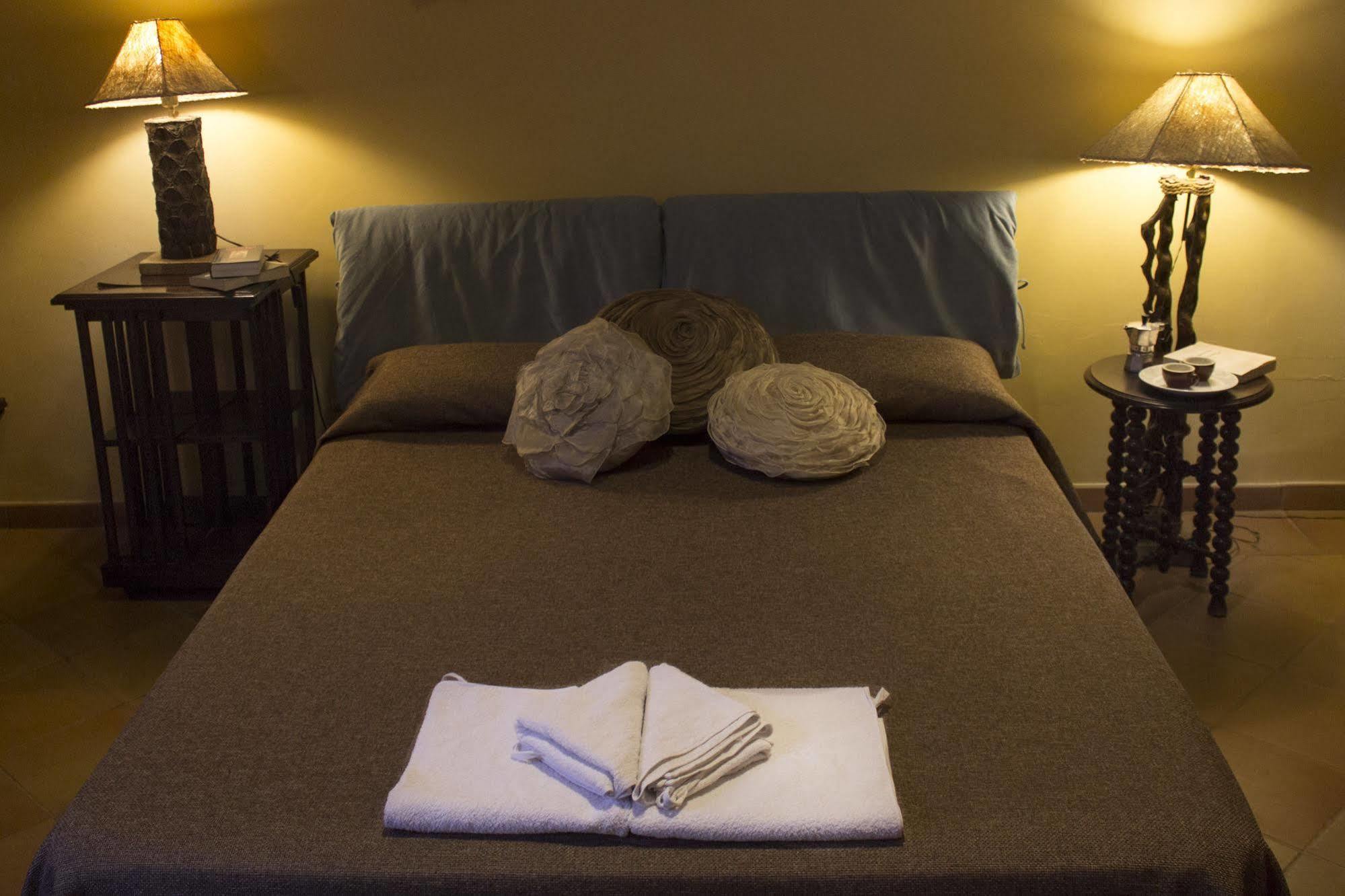 Dimora Dei Giganti Bed and Breakfast Napoli Eksteriør billede