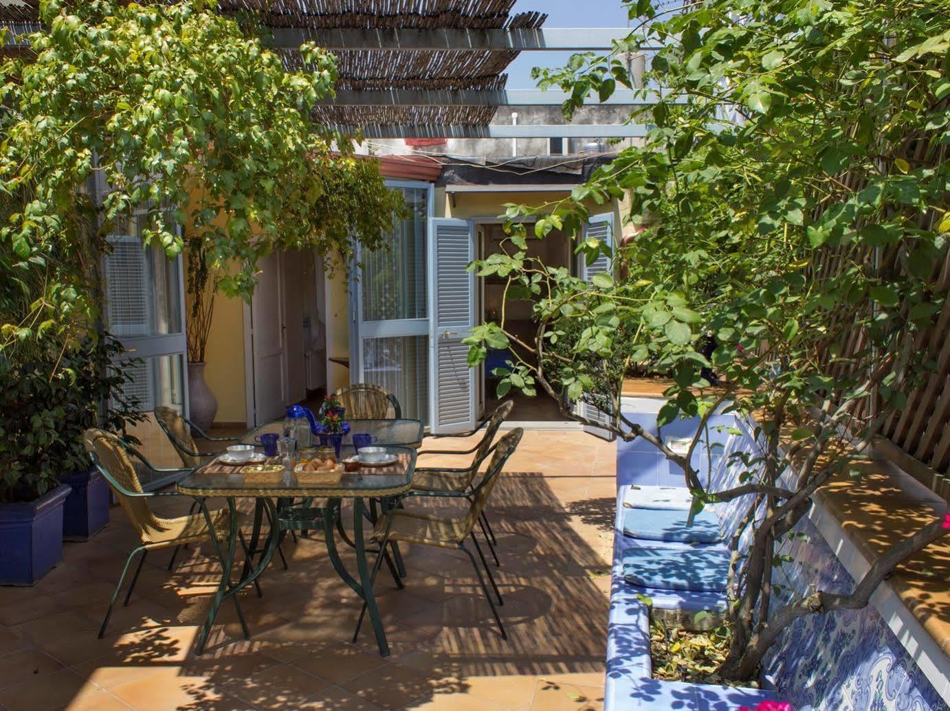 Dimora Dei Giganti Bed and Breakfast Napoli Eksteriør billede